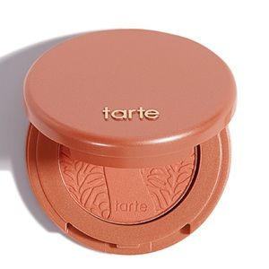 Tart blush in quirky
